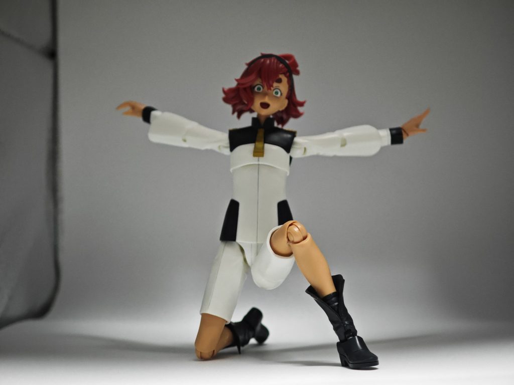 スレッタ「滲み出す王の紋章 輝きたる魂の器 燃え上がり・打倒し・轟き・叫び・勝利を掴む爬行する究極の悪魔 絶えず進化する鉄の人形滅殺せよ 反発せよ 地に満ち己の過ちを知れ!」