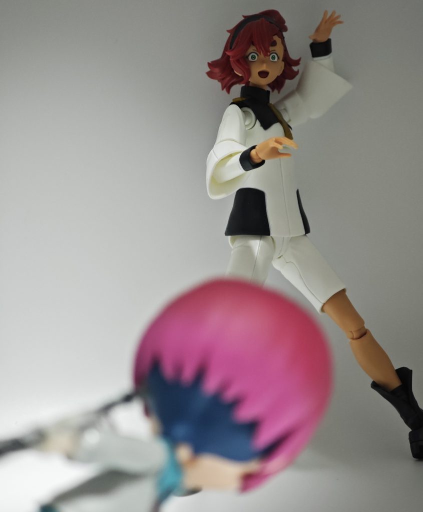 BGM(もしもあの改札のまえで〜)魔女(スレッタ)は理解した…BGM(靴の汚れに変わっていた〜)目の前の少女もまた「魔女」なのだと…BGM(光って 光って 光って 叫んだ)狂犬(マチュ)はわかんないけどなんか理解ったBGM(転がり落ちた刹那 世界が色付いて行く〜)彼女もまたイヌ科なのだと…