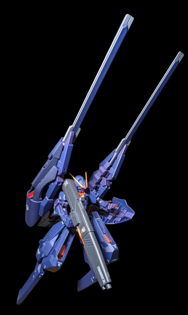 キハールIIの時にも書きましたが、ライフルの持ち手向きを調整しています