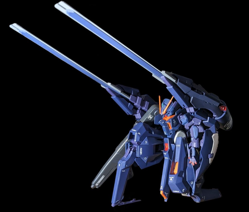 腕の向きに苦労して最終的に諦め膝立ちで誤魔化した図装備的に複数欲しいキットなのですが、店で見ることは稀なせいで手に入らない…