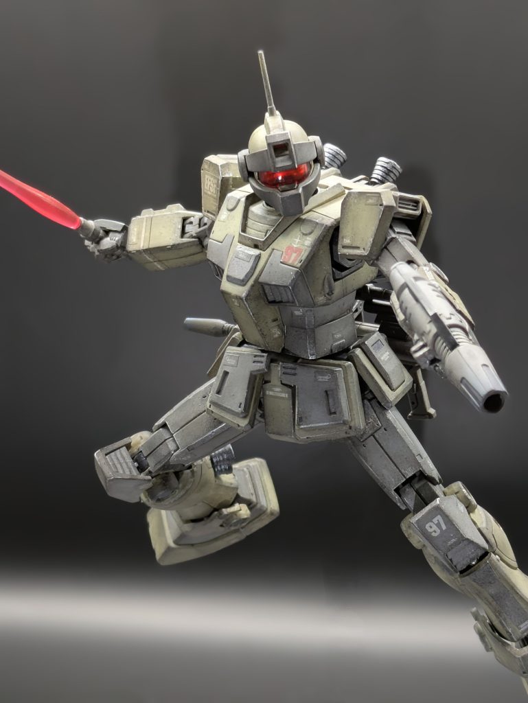 でもね、普通のGMやボールが、キャッキャと戦ってるところから離れ、デブリの影より狙い撃ちだったり…