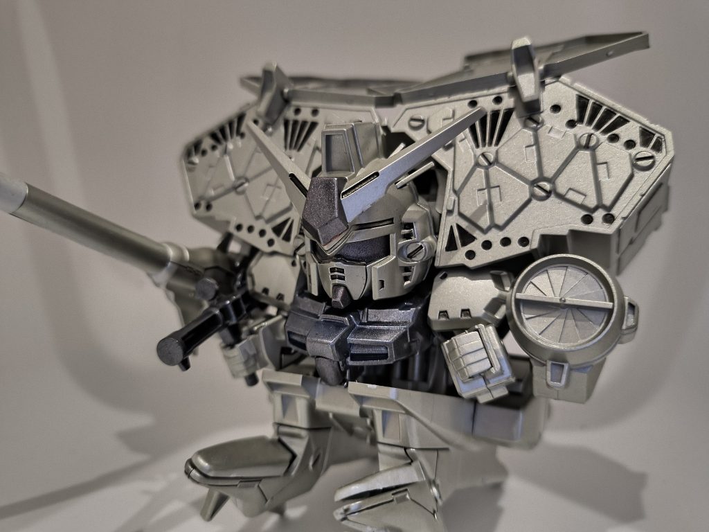 細かいところはできませんがスミ入れもチャレンジ