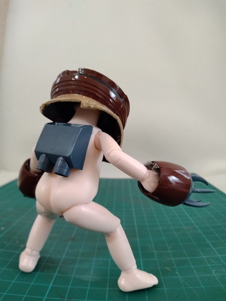 とにかく明るいアッガイ–3枚目/制作者：COPUKU