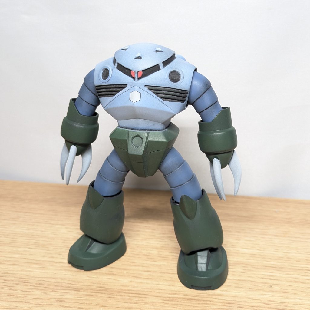 おまけ。量産型ズゴックは脚だけアルミ線接続にして制作しました。