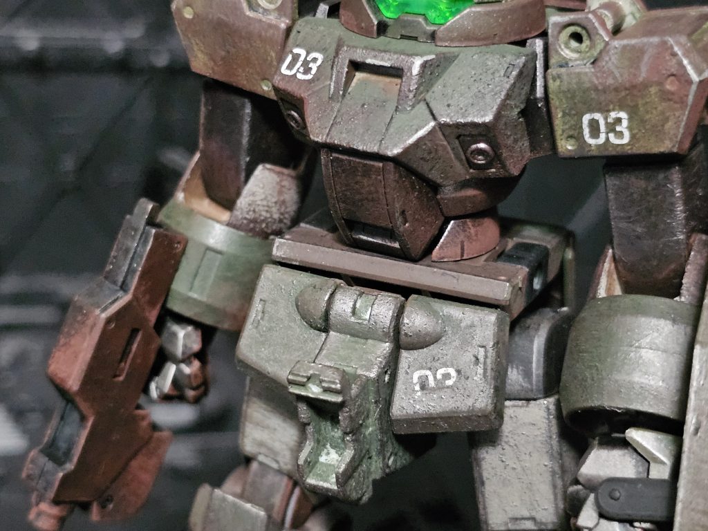 ドライデカールを使ってかすれてナンバーが剥がれたところを再現従ったのですが少し失敗でした💦まだまだですが精進します！最後まで見ていただきありがとうございました！ 