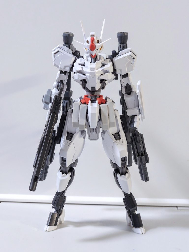 塗装前プロポーション改修は、首1mm、腰2mm、股関節3mm延長しています。