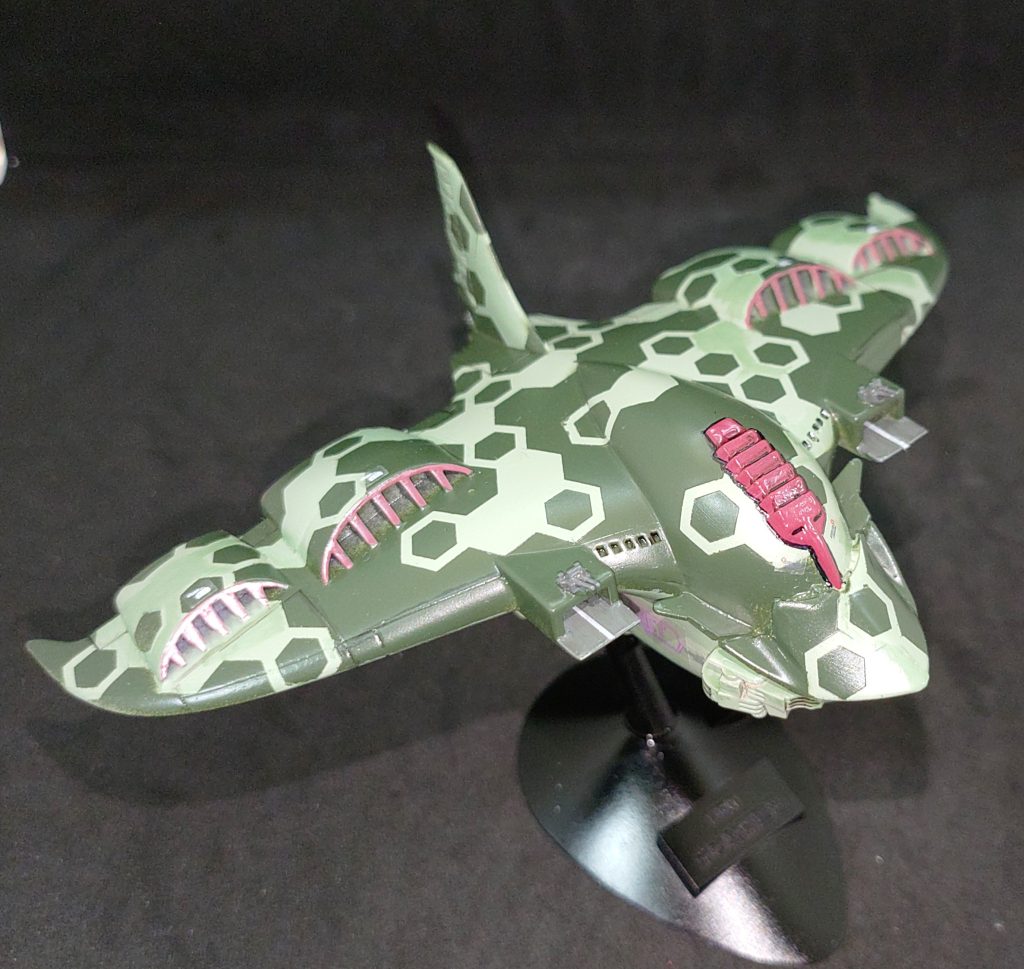 全体像、緑系にしてヘックス迷彩にしてみました。