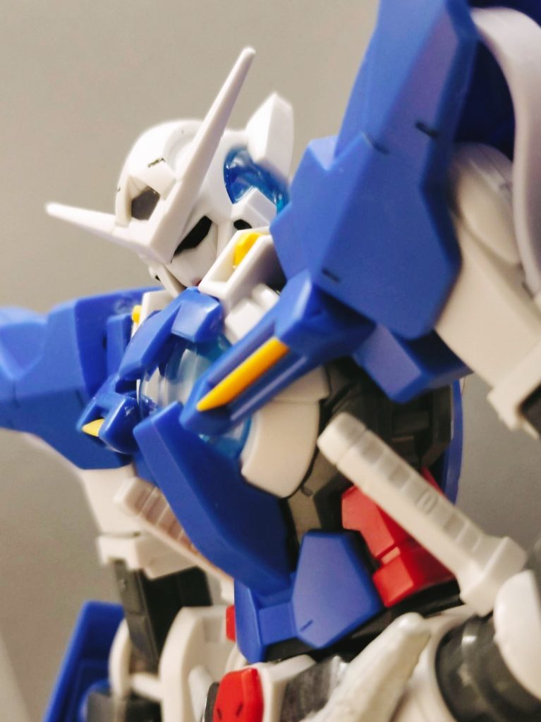 00はデュナメス派だけど、入手しやすいエクシアを作りがち実際に組み立てるといいキットです