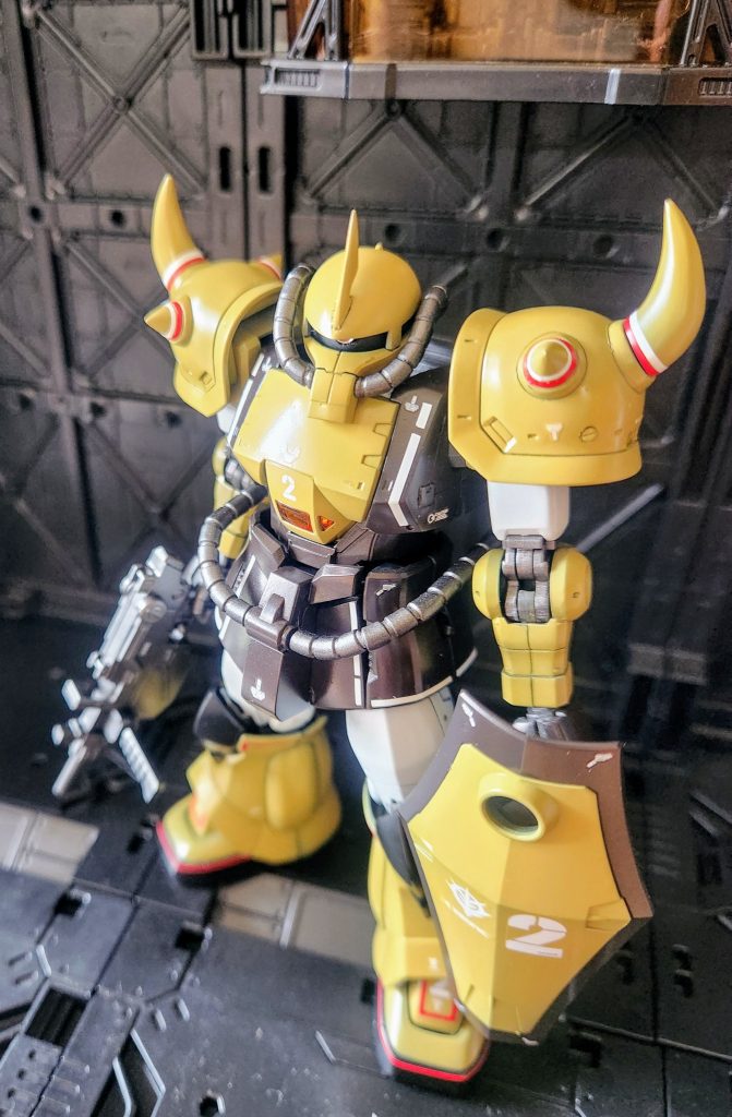 まさかプロトタイプグフなんてマニアックな機体がキットを使って作れるなんて、生きていて良かったと思います。ガンプラはバリエーション機もワクワクして良いですね。あと本当にシールドパーツ返してください妖精さん…