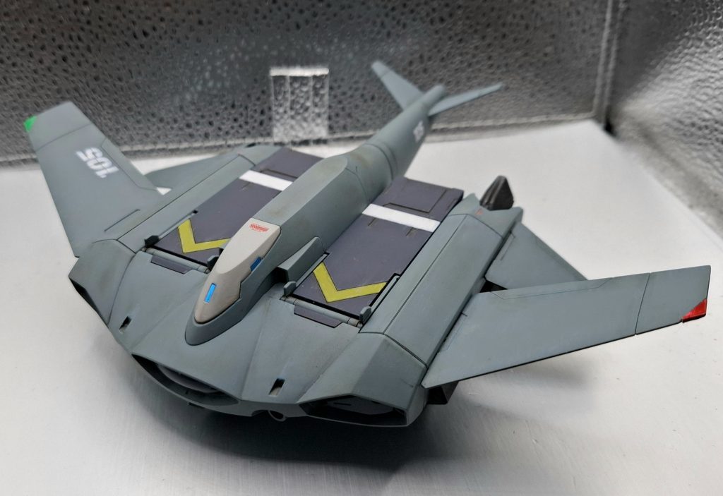 今回は水性鉛筆とウエザリングマスター縛りで汚してみました。