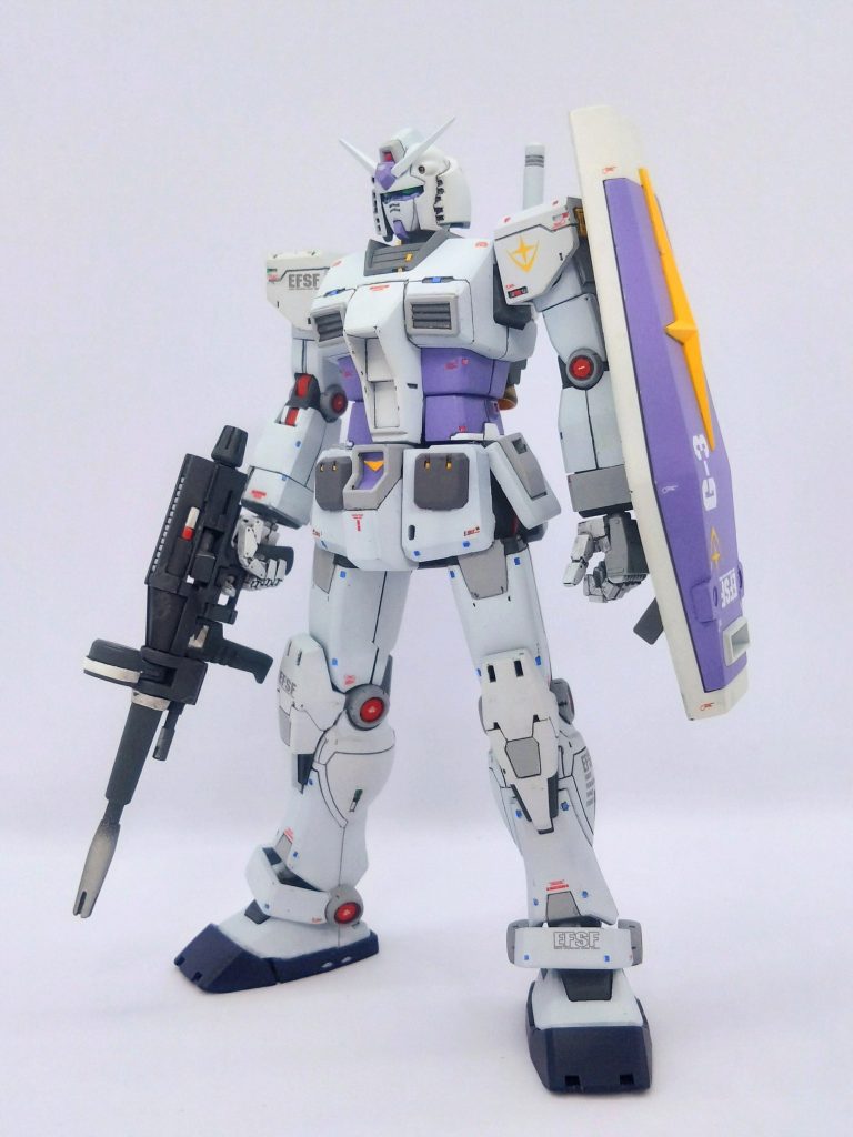 アーマーを脱いだ状態全身グレーも渋くてカッコイイのですが、コチラのカラーを選択しました😊紫色を塗りたかったので💨