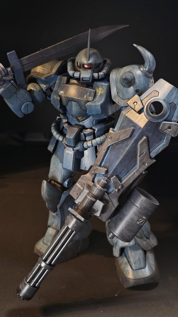 本当に、何もしなくてもカッコいいまであります。グフカスタムたまらんですね。