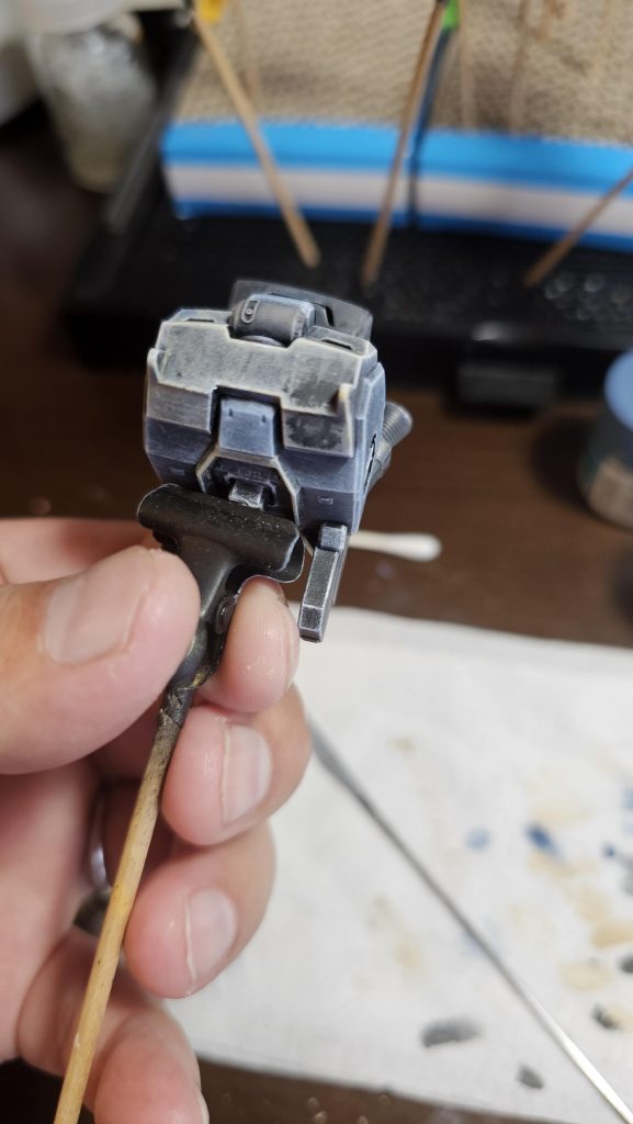 すると想定外に下地が泣き始めアセりました。発信者の方に質問したらどうやら塗料の相性のようでこれまた勉強になりました。