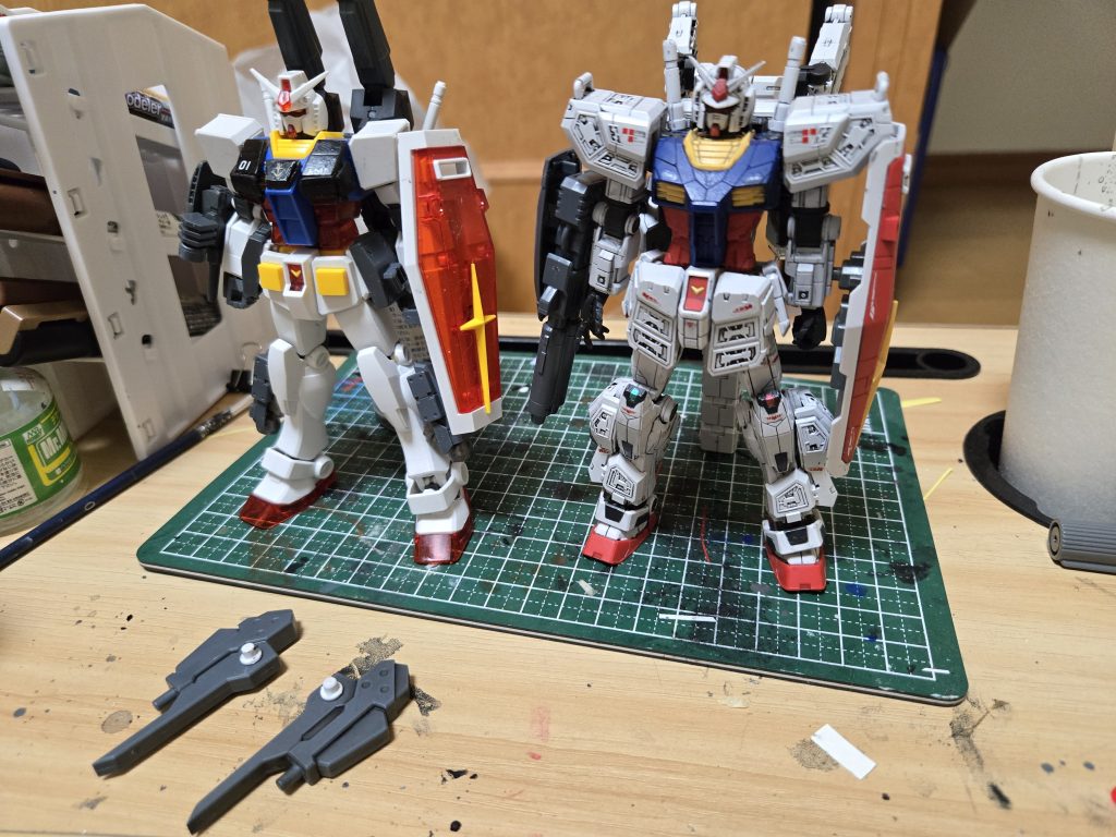 以前組んでたなんちゃって高機動型からパーツ流用です。