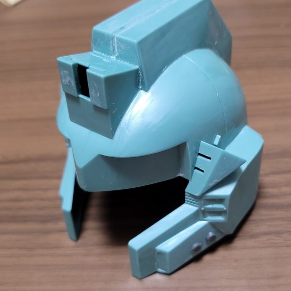 状態のいい真聖機兵ガンレックスが手に入ったので、現在改造中ですついでに中の人のバーサル騎士GP01もちーびー戦士ベースで制作中です多少形になってきたのでまとめて投稿（5枚目）