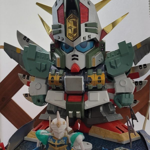 元祖SD真聖機兵ガンレックスとセットで制作中のバーサル騎士GP01ですちーびー戦士の騎士GP01をベースにしていますこちらもまだ制作中ですが、ある程度形になってきたので経過を投稿します（2枚目）