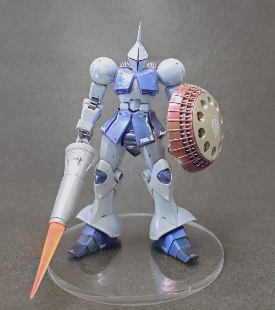 妖しく紫に光る感じにしたかったんですが、写真ではあまり分からず…クリスタルカラーのサファイアブルーとアメジストパープルは、なぜか塗料自体が少し黄ばんでいて厚塗りすると白地が黄ばんでしまうのが少し不満ですが、黒下地の場合と明るい下地で全く違う表現になるのが面白い