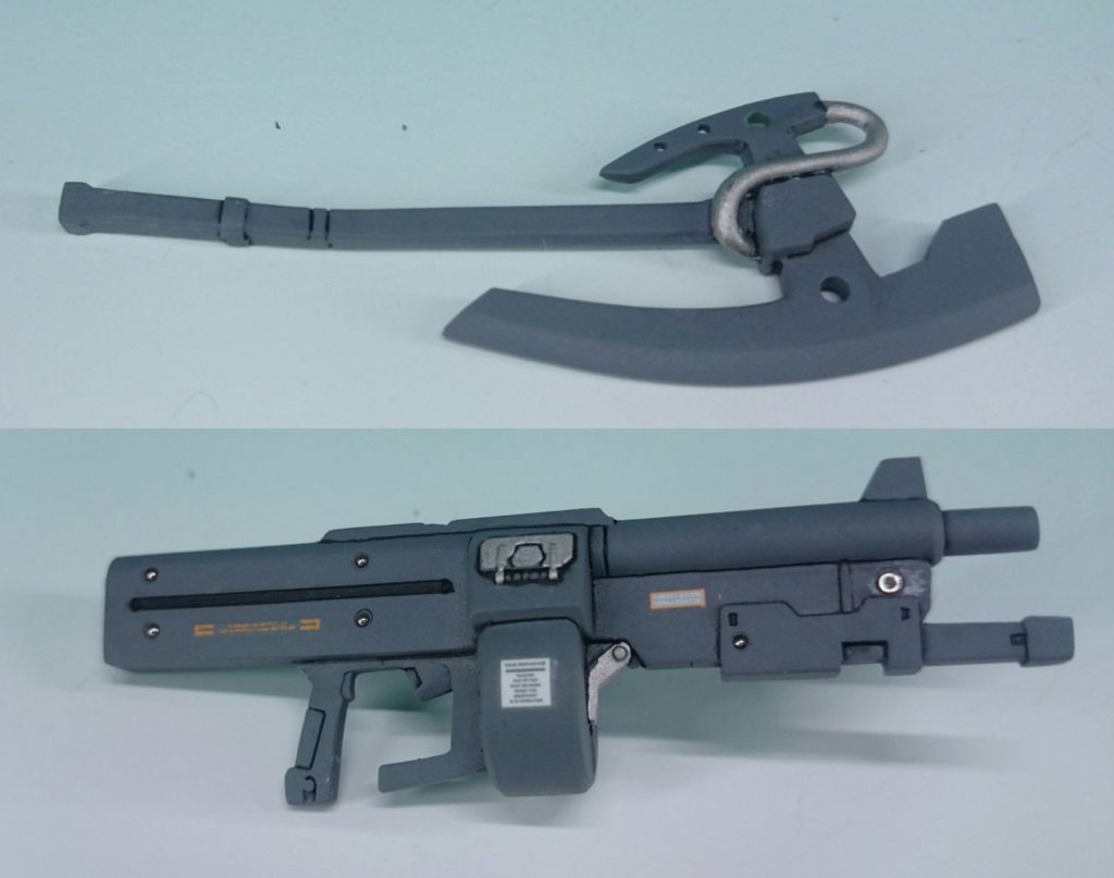 武装はヒートホークとライフルが付属。