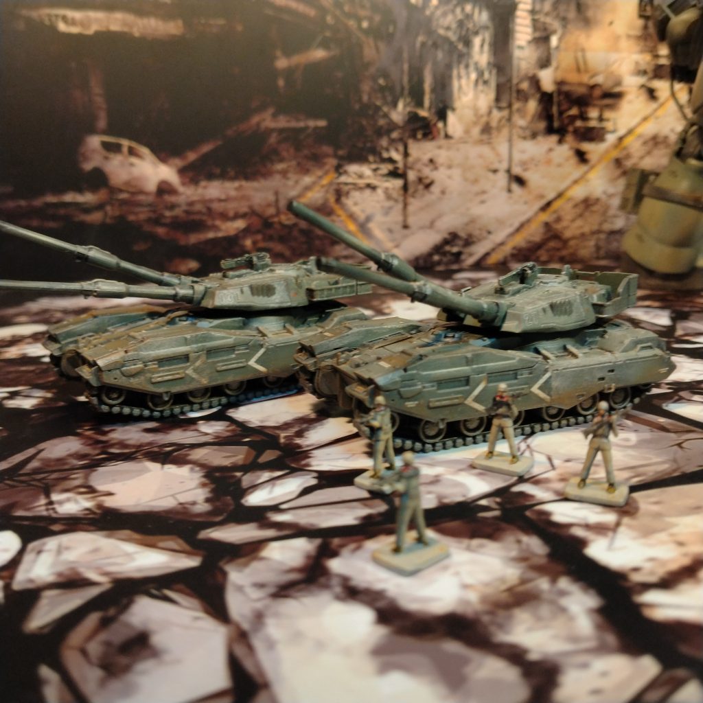 いやぁ~正に老眼殺し!😄兵士の筆塗りは手を焼きました!😄