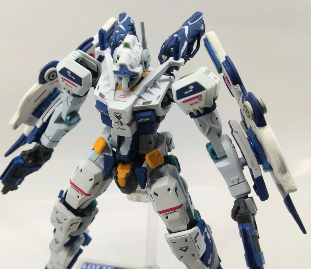 こんな感じでくっついてます。