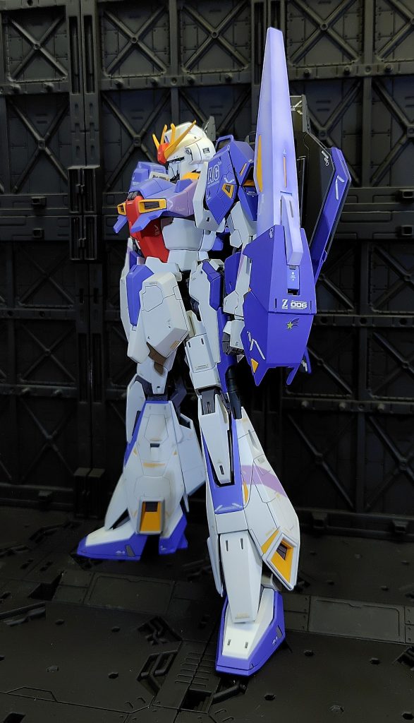 シールドに小さくルー・ルカのマーキングがあります。