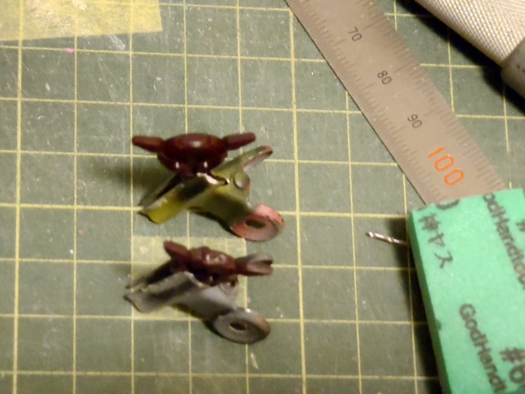 試しに開口した結果インコム1つ:3箇所インコム×8個=24箇所開口マジやめとけばよかった。。。