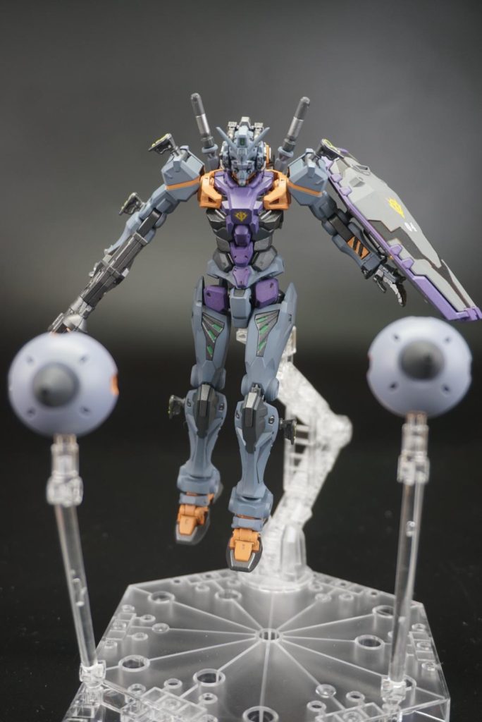 ガンダム（シャリア・ブル専用機）–3枚目/制作者：らんま