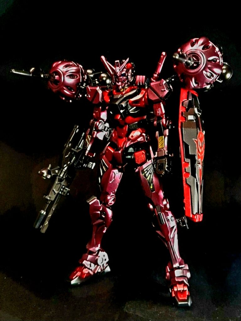 HG 赤いガンダム–9枚目/制作者:鈴木 克海