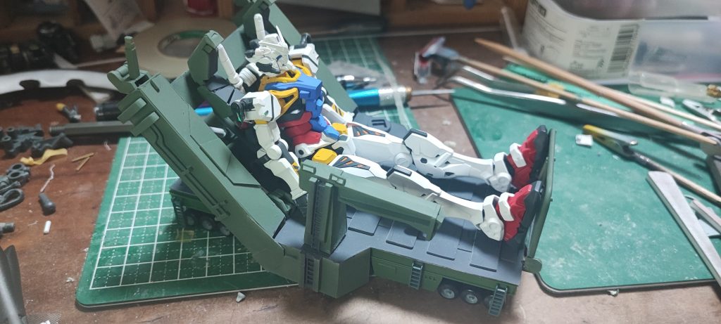 連邦の技術者は前線を知らんと見える–2枚目/制作者：ジーコ・マンゾク