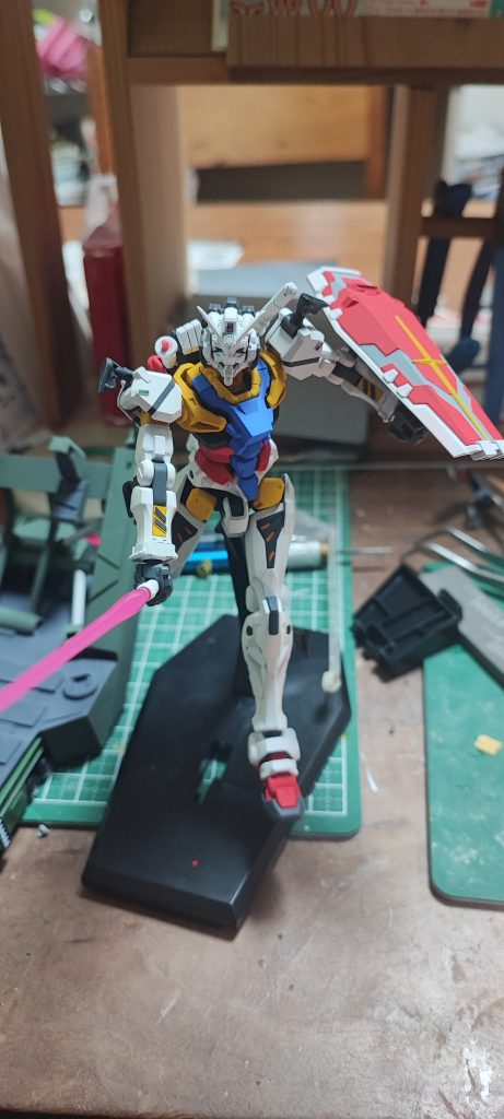 カッコいいポージングって難しいですね同じポーズでも何か違う感じになる