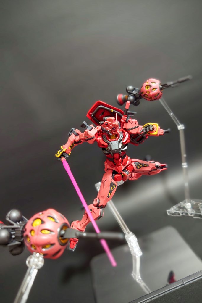 HG 1/144 赤いガンダム–4枚目/制作者：@tadopi_