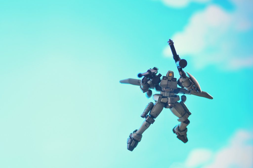 プレミアムバンダイのフルウェポンセットなので武装も充実です。豊富な武装を使い切るためにもあと２つ３つはキットが欲しいです。紫もいいし、水色にもしたいです。♪⁠ヽ⁠(⁠･⁠ˇ⁠∀⁠ˇ⁠･⁠ゞ⁠)♪⁠