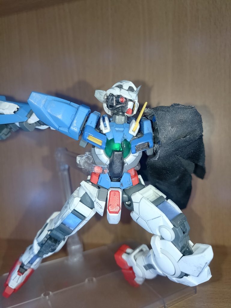 う〜んポージング難しい…