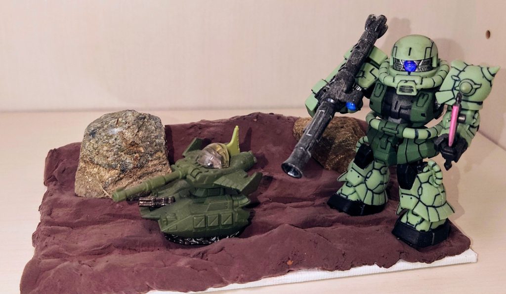 全体像 まだ乾燥中ですが、コンパクトに出来ました 百均ジオラマの完成!