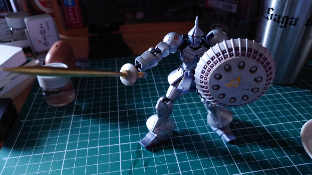 ライト無しでも映えるMSだぜ…