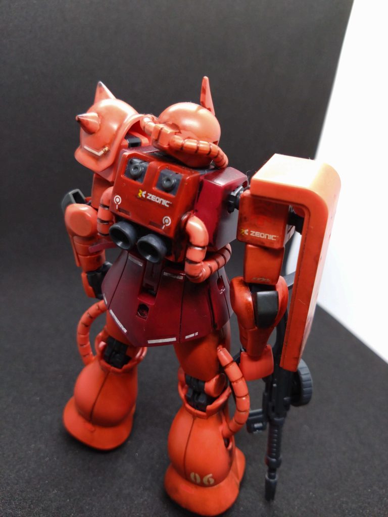 ザクのフォルム最高すぎます。