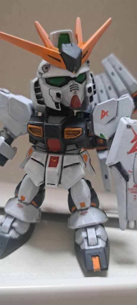 ほぼ筆塗り全塗装しました。超久しぶりにホワイトも塗ってみました。