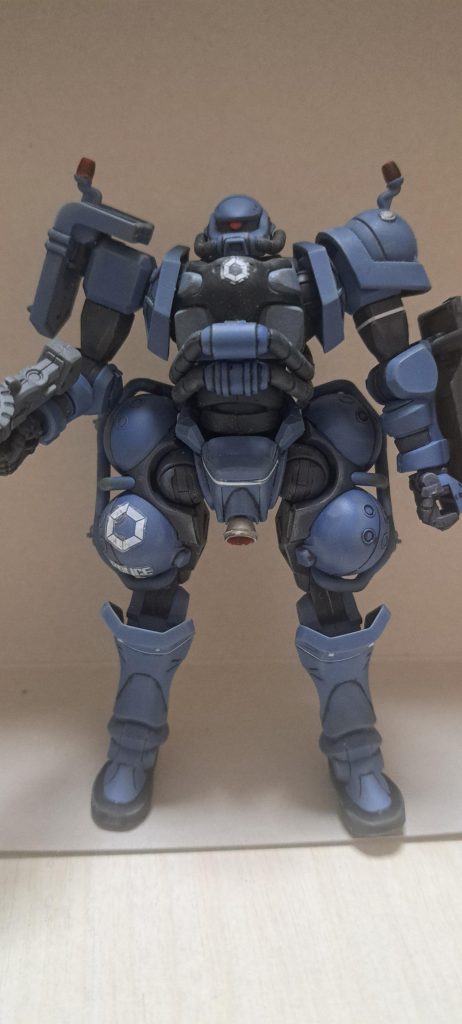 最近ずっとSDばかり作ってました。何かあるかなといつものエ◯ィオンの我がコーナーへ行くと売っておりました。せっかくなので貯め込んだお小遣いで購入です。