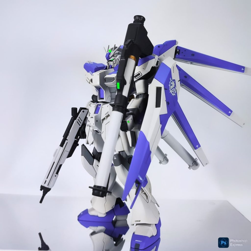 Hi-νガンダム–3枚目/制作者：るりり