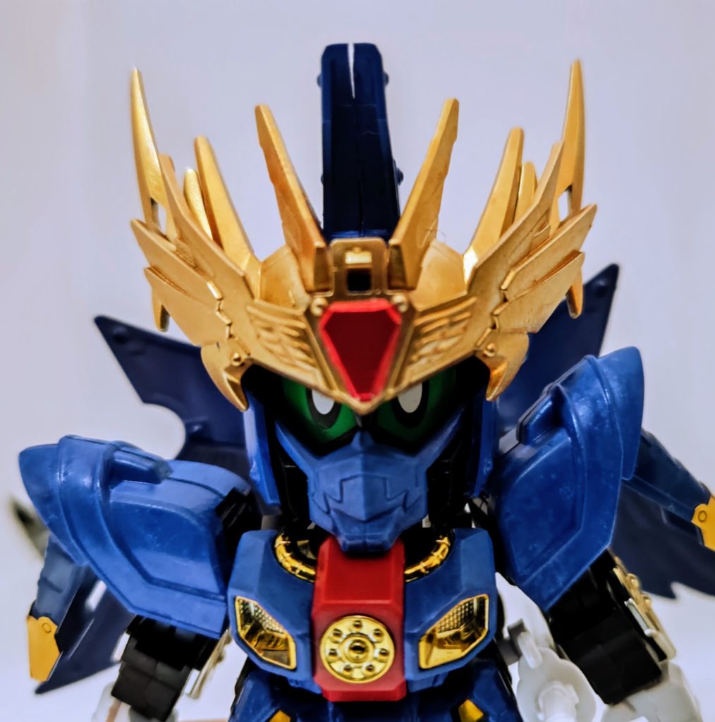 リサイクルショップで売られていた、曹丕ガンダムと二代目頑駄無大将軍を中心に作成。兜にサーフェイサーを必要以上に吹いたせいか、兜に割れ線が•••••(苦笑)。