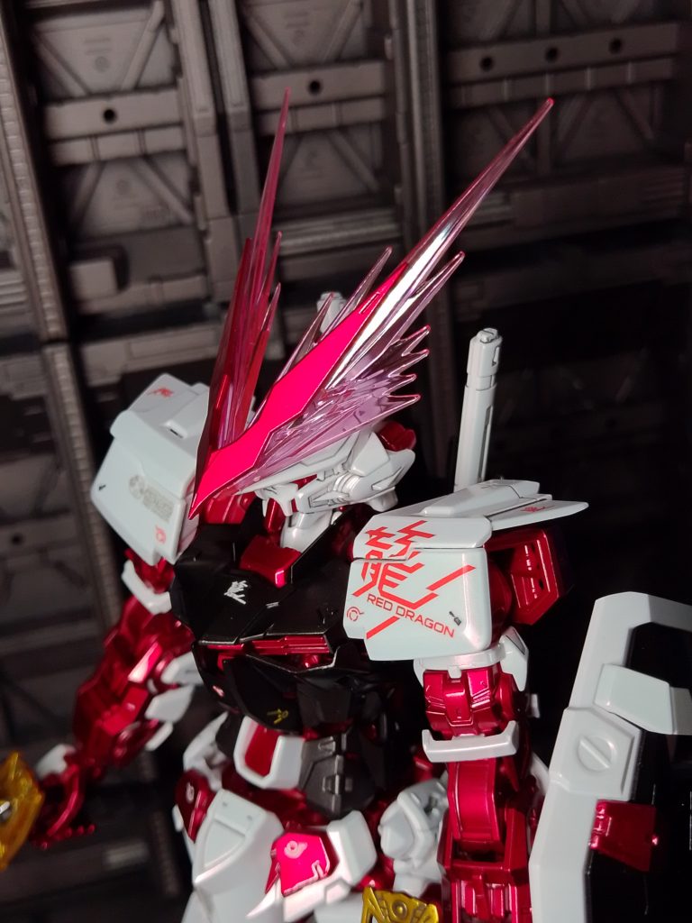 胸部はガンメタ、腰部はスターブライトアイアンで塗装。