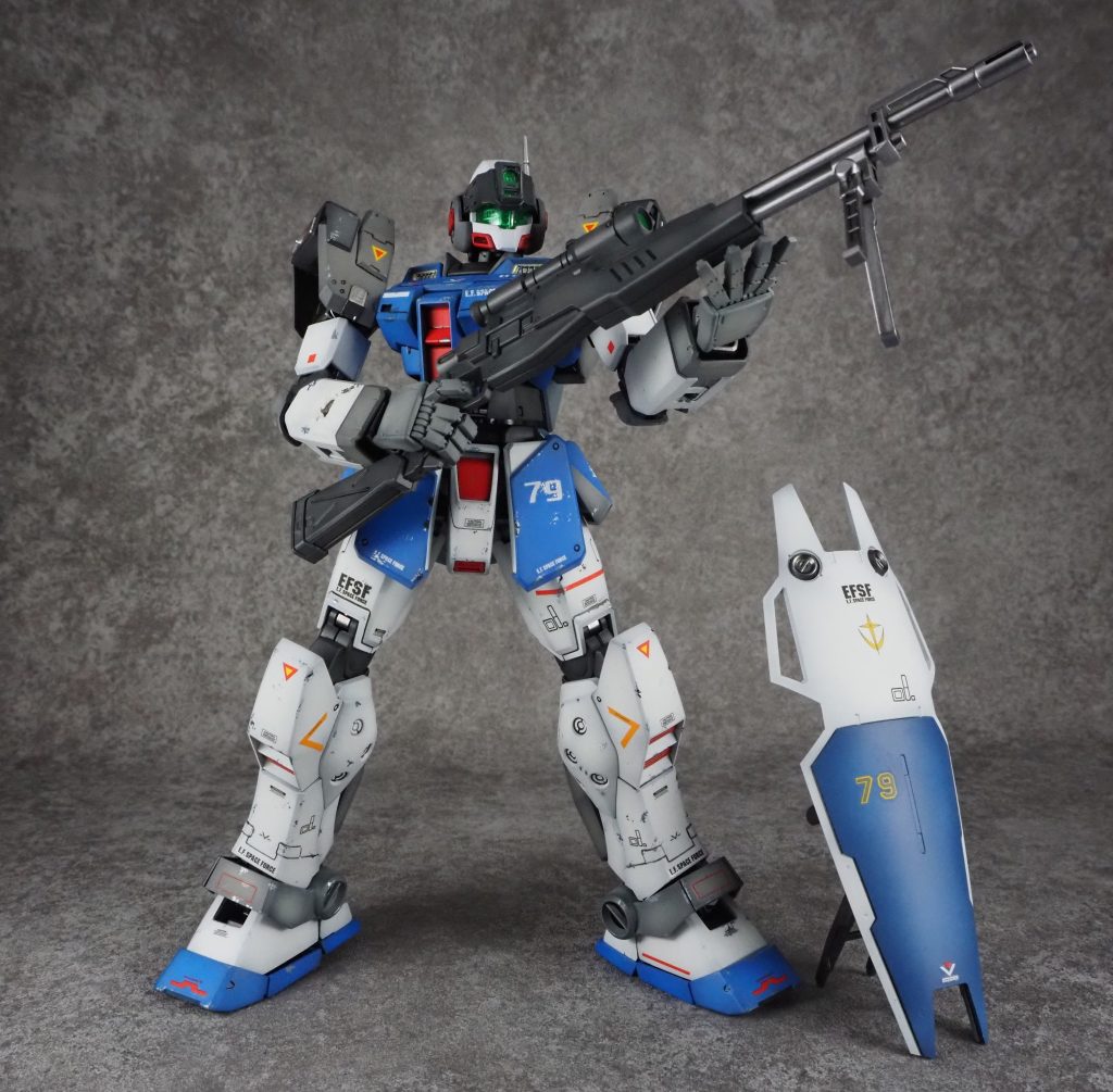 ハンドパーツは再販されない1/100のMS連邦ハンドに置き換え。