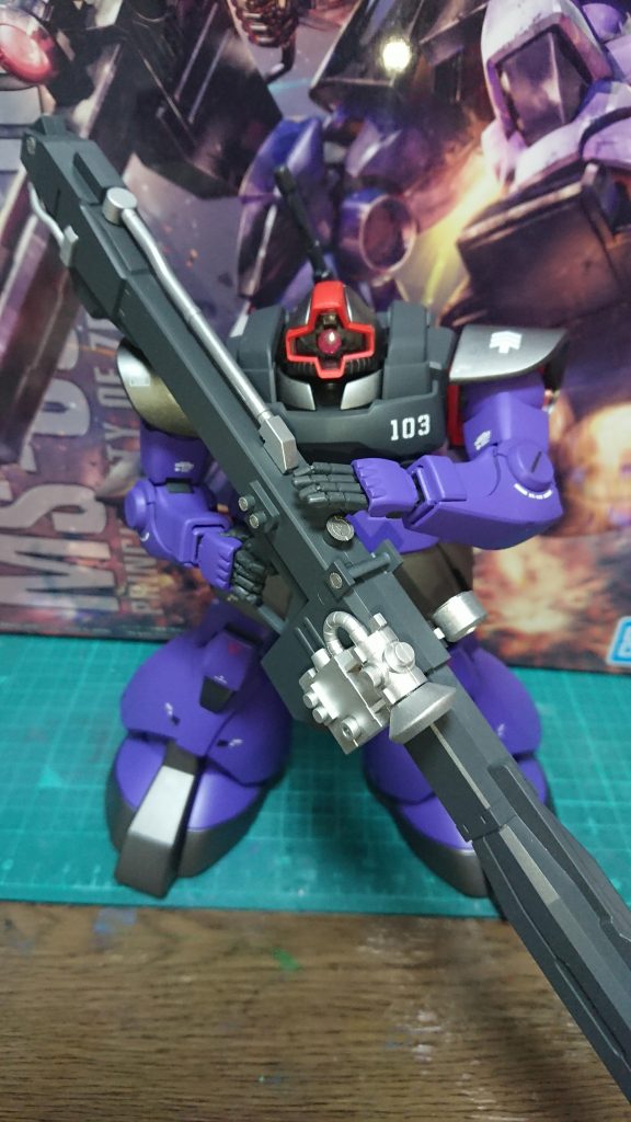 リックドムにはビームバズーカがついております、こいつがとてもデカくかっこいいです。