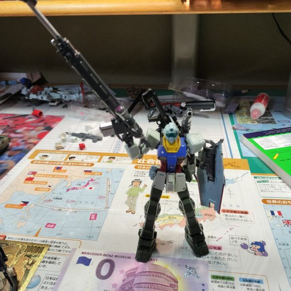 遊撃戦闘用バレーボールオジサン専用ガンダムスパルタン【 共用装備テストタイプ】狙撃支援用ヨッチャKIDさん専用先行配備型強化型ジム【 スナイパーテストタイプ】中距離並びに近接戦闘用自分専用ガンキャノン改【 パーツ共用テストタイプ】火力支援用陸上自衛隊10式戦車予備パーツ取りジム【 改修型頭部試験型】 （4枚目）