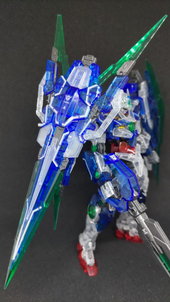 ダブルオークアンタ・フルセイバー–4枚目/制作者：sidekick