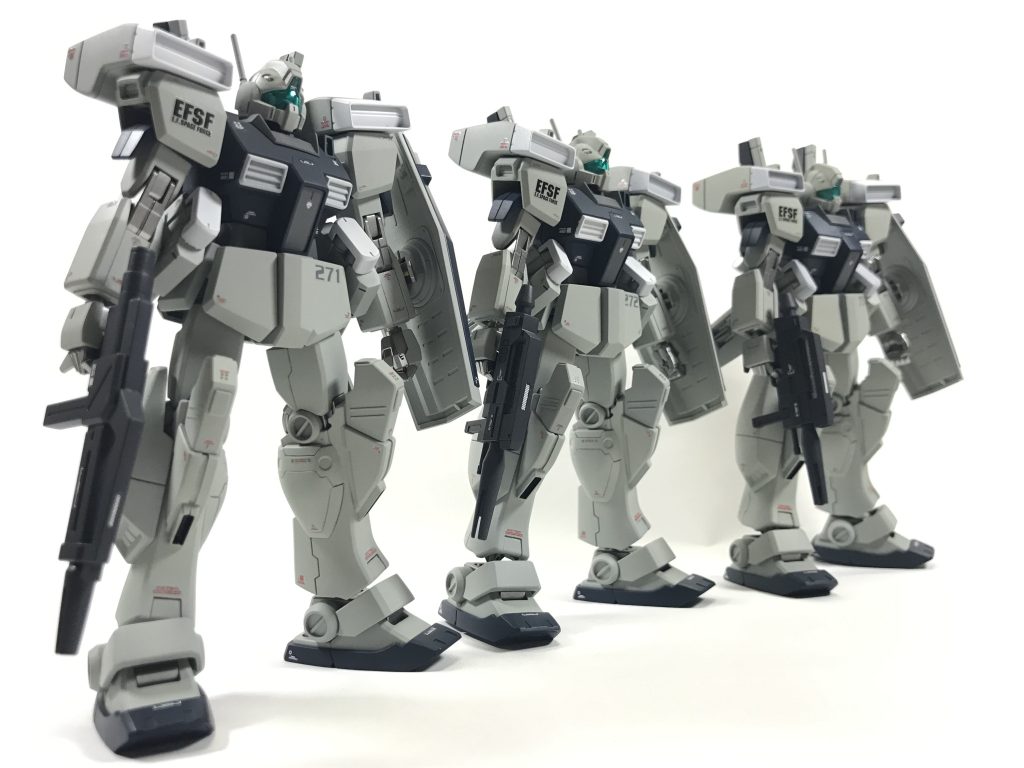 ジェガンが出たので旧式化した機体ですがミサイルキャリアーとして、火力的には まだまだ一線を張れる機体です!