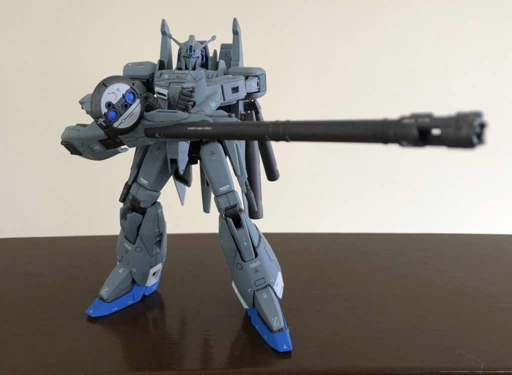 ビームスマートガンが似合いますね。レドームも良い作りです。