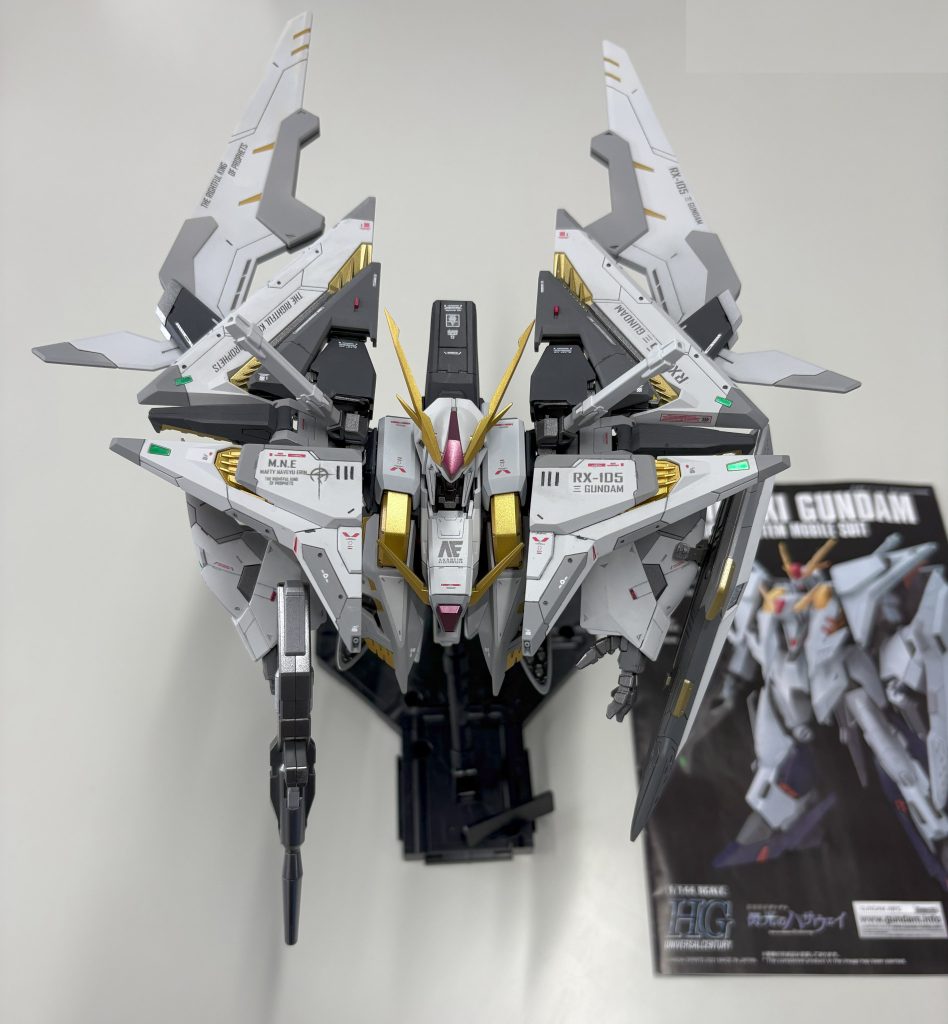 クスィーのフライトフォーム格好良いですよね🙆差し色でガンダムマーカーを使用しましたが、設定を無視して「これセンサーじゃね?塗ろう!」って勢いで塗りました。自作デカールが上手く出来たと思いますが、デカールの段差処理が今後の課題です。