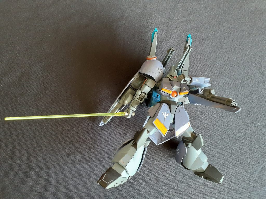 シールド内蔵ガトリング砲