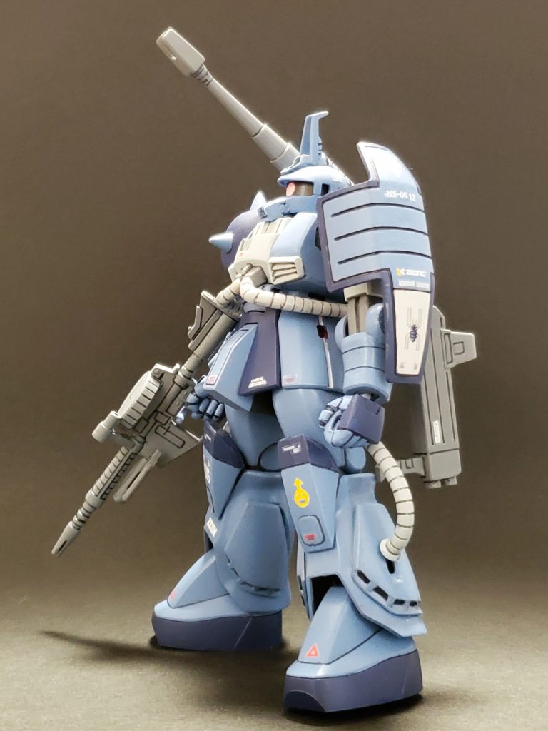 front view before✨前から欲しいなぁ~と思っていました旧キットのザクキャノンをついに入手👊✨よって今回は旧キットと旧HGUCザクを使い『ミキシング計画』第2弾ザクキャノン制作を試みました~🤩🎶ベースとなるとザクIIは今回、我が家のジャンクパーツを漁って一体分再生✨そこに旧キットのザクキャノンとして必要なパーツを切り出し✂️合わせていきました💪今回、特に頭部形状と脚部再現が1番の高難易度ポイントでした😢